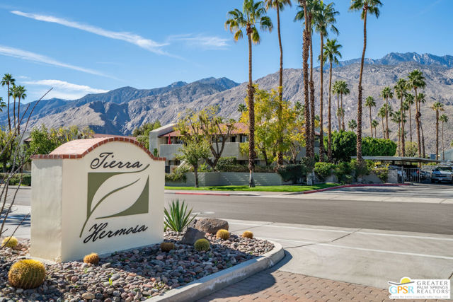 380 Ameno Drive, Palm Springs, California 92262, 3 Bedrooms Bedrooms, ,Townhouse,For Sale,Ameno,24426673