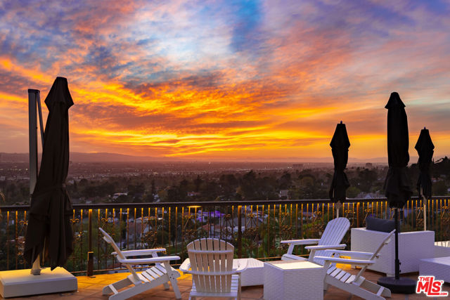 330 Kempton Road, Glendale CA: https://media.crmls.org/mediaz/305620d6-2bf3-41fd-aa29-44d2cb0b70a1.jpg