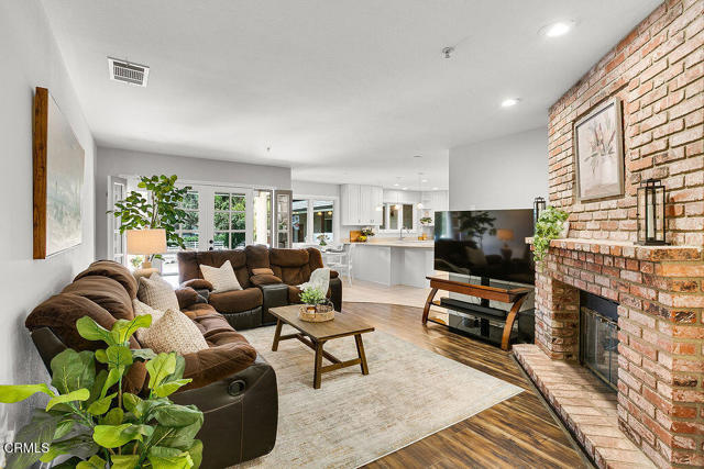 Detail Gallery Image 27 of 72 For 2735 Los Pinos Cir, Camarillo,  CA 93012 - 4 Beds | 2/2 Baths