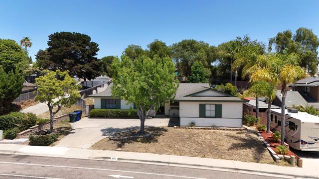 931 Rutgers Ave, Chula Vista CA: https://media.crmls.org/mediaz/30579d7c-90ec-4b03-9643-67a055e90575.jpg