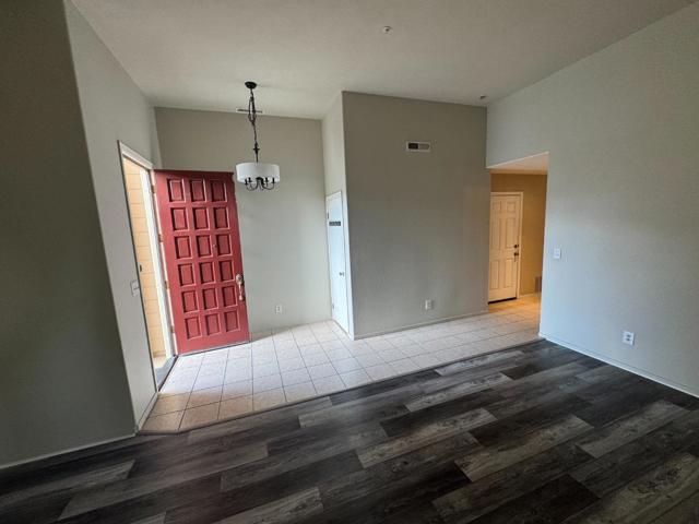 1918 Newcastle Drive, Salinas CA: https://media.crmls.org/mediaz/3057b8a5-0e72-42c1-bc02-c59b8ea8785b.jpg