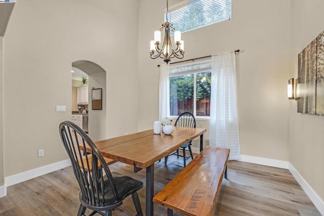 1787 Maralisa Lane, Livermore CA: https://media.crmls.org/mediaz/30582885-428f-41e4-8904-13687d3b099e.jpg