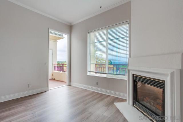 12376 Carmel Country Rd, San Diego CA: https://media.crmls.org/mediaz/3058481a-8f8d-490d-b7da-d608cf9e63df.jpg
