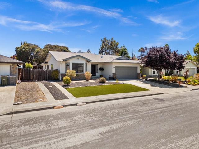 1031 Trinity Drive, Hollister CA: https://media.crmls.org/mediaz/3058d09c-61f9-4053-9fe8-935d709475e2.jpg