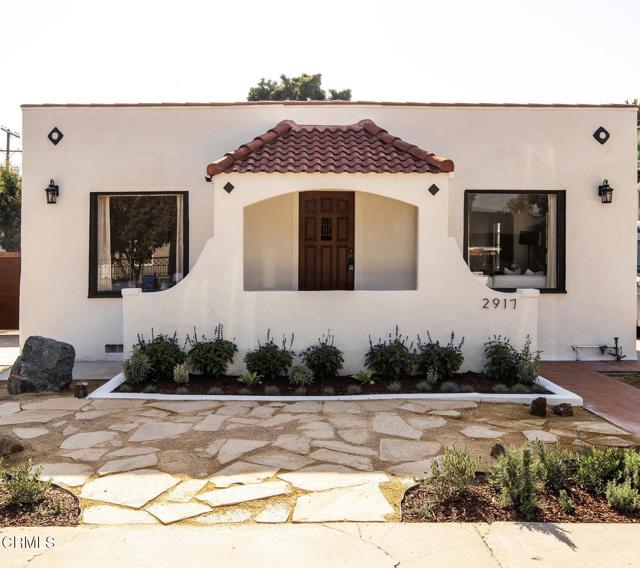 Detail Gallery Image 1 of 45 For 2917 Hillcrest Dr, Los Angeles,  CA 90016 - 4 Beds | 3 Baths
