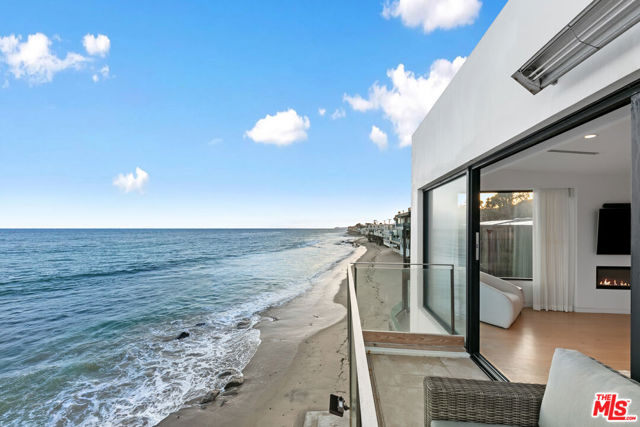 24146 Malibu Road, Malibu CA: https://media.crmls.org/mediaz/3059377f-2df5-4fe4-a3d5-a3a9bb55b148.jpg