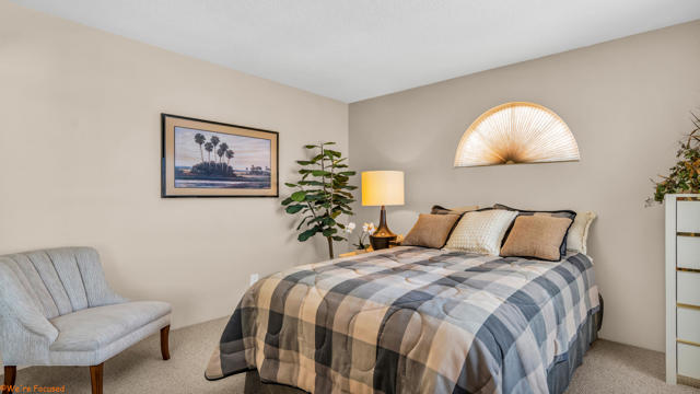292 Desert Falls E Drive, Palm Desert CA: https://media.crmls.org/mediaz/3059cb8d-2588-4aae-98a6-0479372ec79f.jpg
