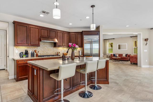 12712 Cloudbreak Ave, San Diego CA: https://media.crmls.org/mediaz/305a28fb-3575-4f85-a700-b61cfcfde3dc.jpg