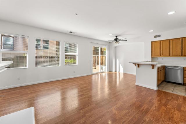 Detail Gallery Image 11 of 40 For 1234 Highbluff Ave, San Marcos,  CA 92078 - 2 Beds | 2/1 Baths