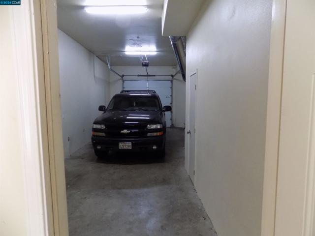 Garage - 2 tandem spaces