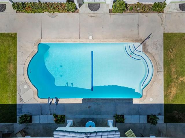 1595 S Indian Trail, Palm Springs CA: https://media.crmls.org/mediaz/305aef09-3fb7-4c03-aa1a-e524f56019d5.jpg