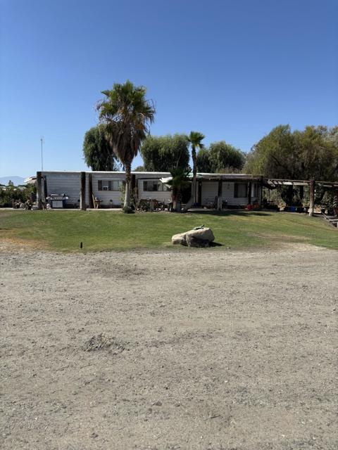 79505 Avenue 38, Indio CA: https://media.crmls.org/mediaz/305c0245-a70c-49c0-a965-025f9dd8301f.jpg