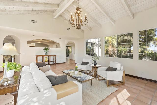 Detail Gallery Image 19 of 54 For 28889 Anderson Ct, Escondido,  CA 92026 - 4 Beds | 4 Baths