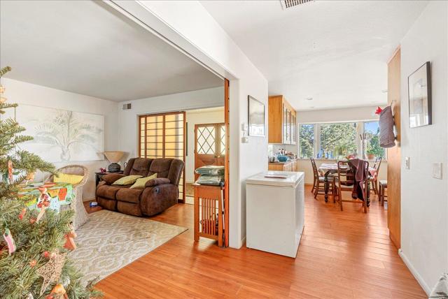 371 Calabasas Road, Watsonville CA: https://media.crmls.org/mediaz/305d341d-2c68-4860-ad43-b7bbbbe5eef7.jpg