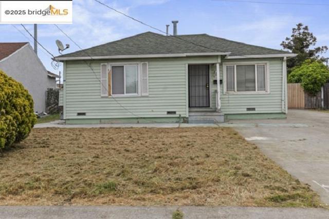 9866 Koford Rd, Oakland CA: https://media.crmls.org/mediaz/305d5f15-a4aa-4fea-98a5-17bb6f880424.jpg