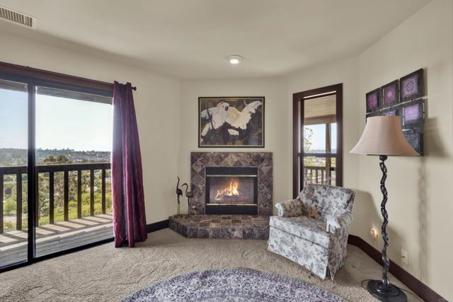 1310 Miracielo Court, San Marcos CA: https://media.crmls.org/mediaz/305dc0e0-29a6-4754-b7cf-86b7a8fc6cbb.jpg