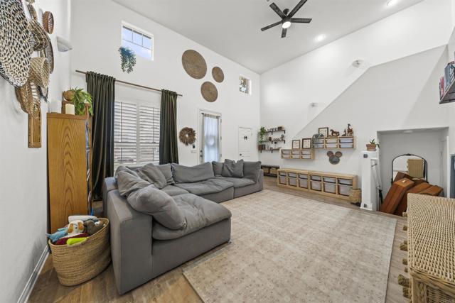 Detail Gallery Image 23 of 32 For 231 Vermont Ct, El Cajon,  CA 92020 - 3 Beds | 2 Baths