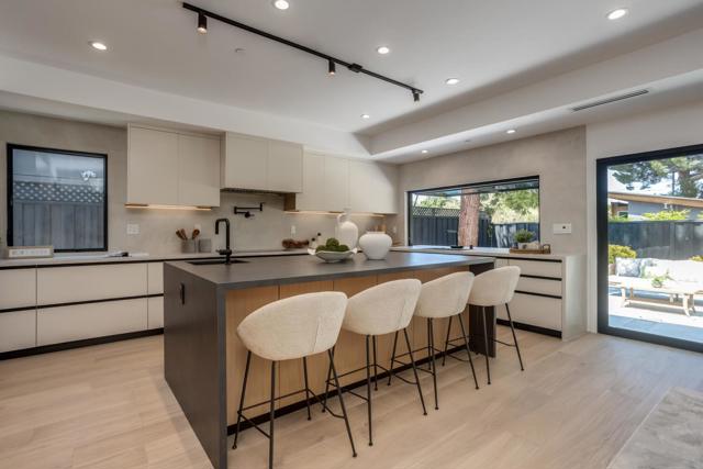 83 Sevilla Drive, Los Altos CA: https://media.crmls.org/mediaz/305ea687-6994-4ae1-bb9f-5cc1ece748ed.jpg