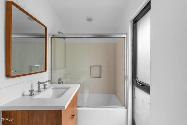 Detail Gallery Image 12 of 34 For 40851 Bob Hope Dr, Rancho Mirage,  CA 92270 - 3 Beds | 3 Baths