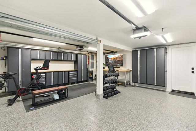 240 Bancroft Road, Burlingame CA: https://media.crmls.org/mediaz/30601f15-0231-48e8-897e-72757004142b.jpg