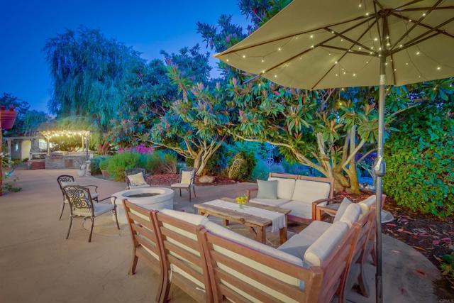 1495 Meredith Road, Fallbrook CA: https://media.crmls.org/mediaz/3060ed7e-75db-4e01-811c-6704efe88495.jpg