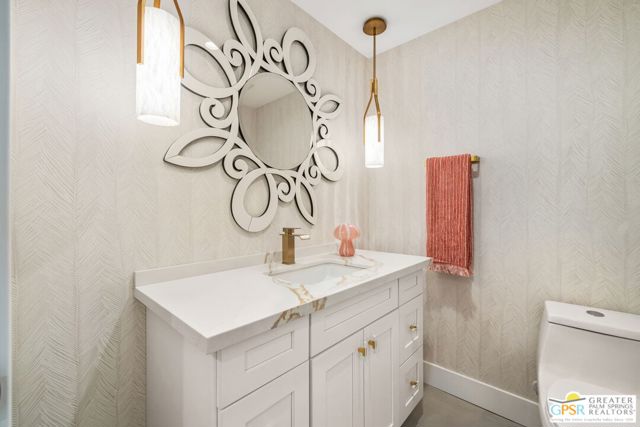 5155 E Bobolink Lane, Palm Springs CA: https://media.crmls.org/mediaz/3061927a-2300-44ac-9d47-43264972b561.jpg