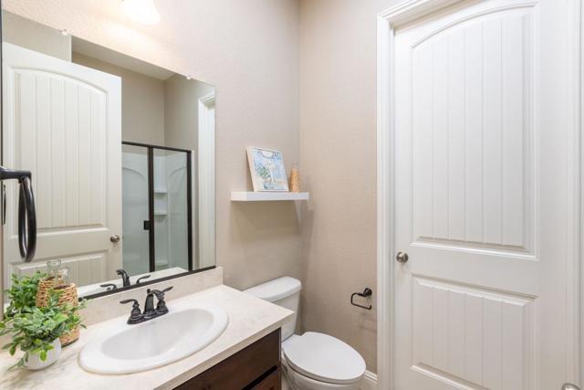Image 15 of 88 For 493 Yelland Way