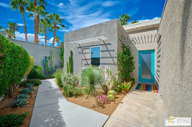 671 Dunes Court, Palm Springs, CA 92264