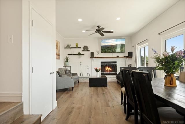 1141 Grass Valley Road, Lake Arrowhead CA: https://media.crmls.org/mediaz/3062a4ea-7f45-4f5e-a781-d0ac5950a881.jpg