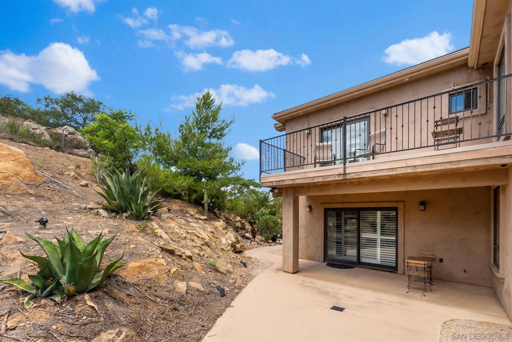 MLS #250033119SD image #33