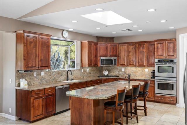 Detail Gallery Image 5 of 43 For 16270 Pauma Valley Dr, Pauma Valley,  CA 92061 - 4 Beds | 3 Baths