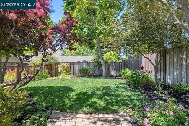 1245 Rimer Dr, Moraga CA: https://media.crmls.org/mediaz/3064250a-ef9c-4f7f-bc38-eb4caab3c0c3.jpg