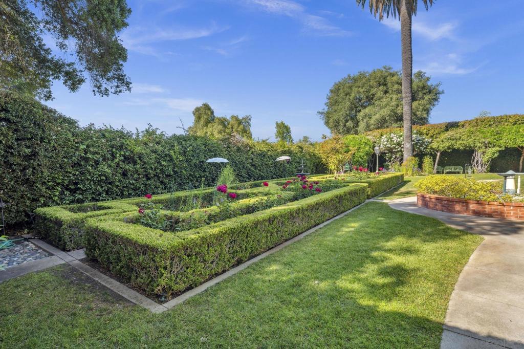 700 Juniper - photo 14