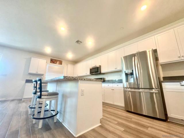32757 Marin fields, Winchester CA: https://media.crmls.org/mediaz/306527bd-eb83-4c7e-a517-b273513514b4.jpg