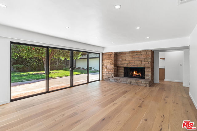 5160 Los Feliz Boulevard, Los Angeles CA: https://media.crmls.org/mediaz/306534aa-6454-4c70-a501-1b8afea845ca.jpg