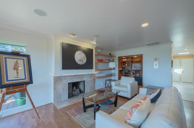 154 Del Mesa Carmel, Carmel CA: https://media.crmls.org/mediaz/306630e5-0d0d-4673-8b93-8486d4e9415f.jpg