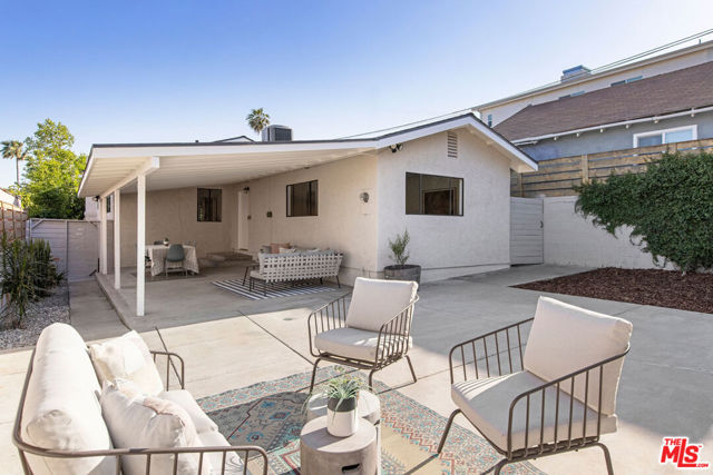 5361 Oakland Street, Los Angeles CA: https://media.crmls.org/mediaz/3068fa0c-ebef-4976-ac2d-ecef4d1ada53.jpg
