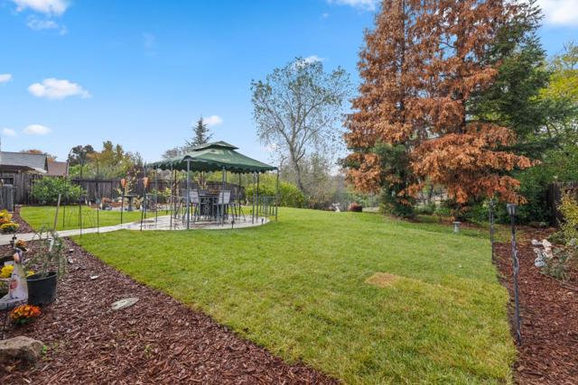 2920 Aspen Glow Lane, Redding CA: https://media.crmls.org/mediaz/306944ca-bcfa-4440-b0e4-9753cab86fdf.jpg