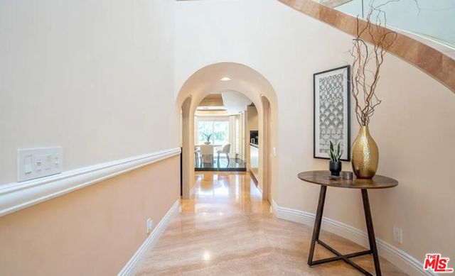 10214 Candleberry Lane, Northridge CA: https://media.crmls.org/mediaz/306bb309-f3c5-4d8c-8edf-ef5ba7da7aa1.jpg