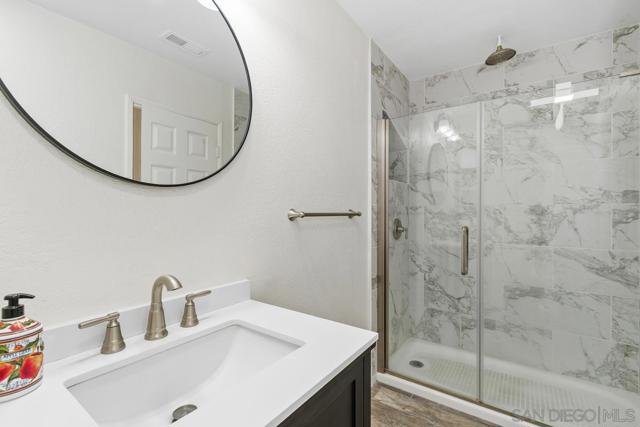 40599 Calle Medusa, Temecula CA: https://media.crmls.org/mediaz/306c672b-7dd8-4438-8cfe-f96295a37f5c.jpg