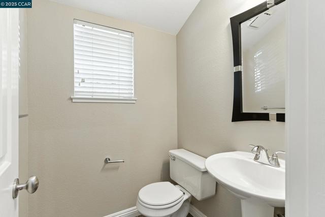 305 Daybreak Court, San Ramon CA: https://media.crmls.org/mediaz/306c8c9f-a36c-480a-ae93-f5e87dcbc1fd.jpg