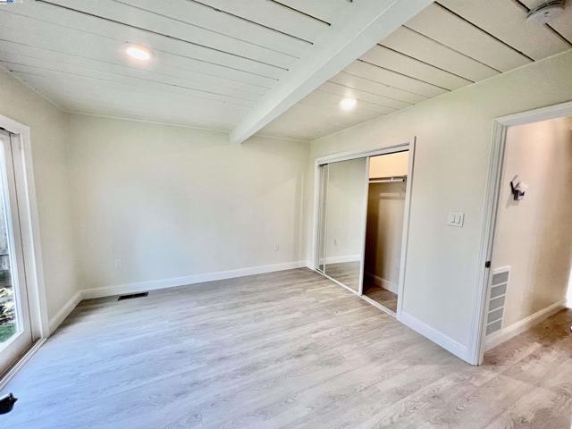2847 Avon, Concord CA: https://media.crmls.org/mediaz/306cf23f-c5b0-43bb-afae-b6423c020f75.jpg