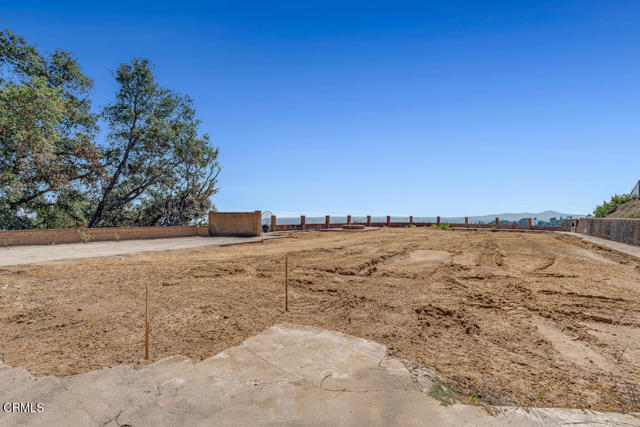 3660 Ranch Top Road, Pasadena CA: https://media.crmls.org/mediaz/306cfaa5-28f0-42bc-a238-f02c48d7b851.jpg