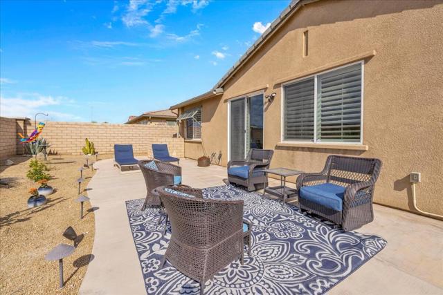 3839 Blue Sky Way, Palm Springs CA: https://media.crmls.org/mediaz/306d6ca4-c3cf-43f3-a243-c28d392bbe37.jpg