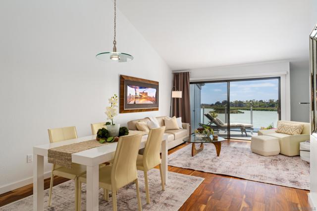 2399 Jefferson St, Carlsbad CA: https://media.crmls.org/mediaz/306e4138-57cd-4db3-8405-a841a077804a.jpg