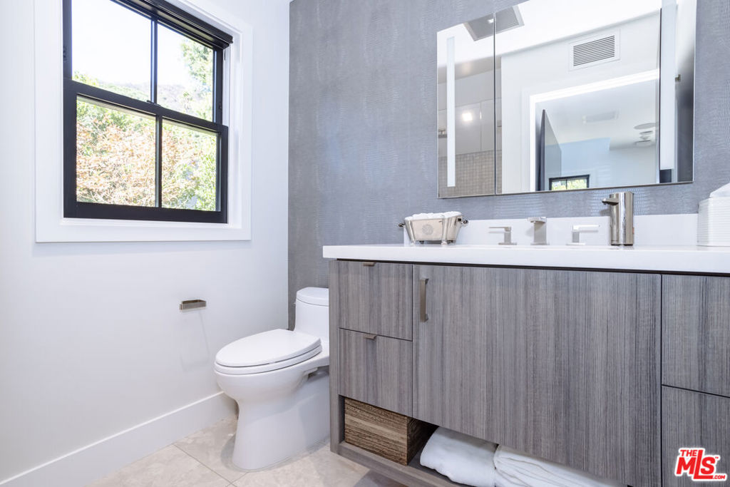 MLS #25481115 img 38