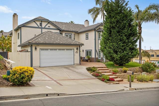 6823 Corintia St, Carlsbad CA: https://media.crmls.org/mediaz/306e881f-9550-4177-ab03-c56988ff11b1.jpg