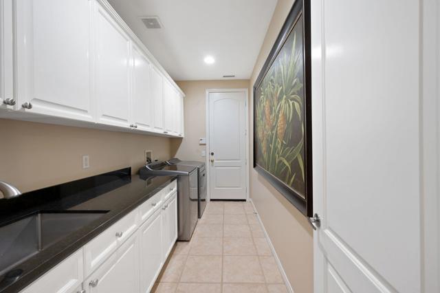 171 Via Martelli, Rancho Mirage CA: https://media.crmls.org/mediaz/306efeb6-dfea-4520-8585-aae57d525a12.jpg