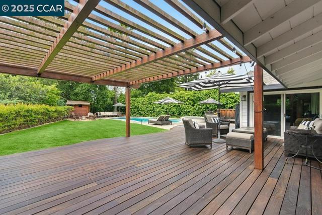 314 Draeger Dr, Moraga CA: https://media.crmls.org/mediaz/306fcc5e-372e-4e16-bae1-0cc55c77c4c0.jpg