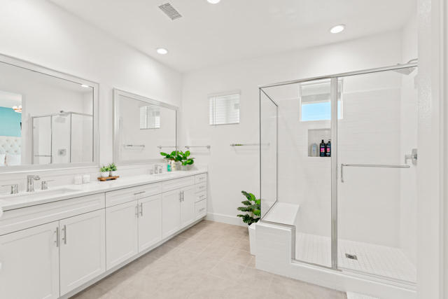 43241 Pietra Court, Indio CA: https://media.crmls.org/mediaz/306ffb73-8160-4ba8-82c4-f53b2295ae8e.jpg